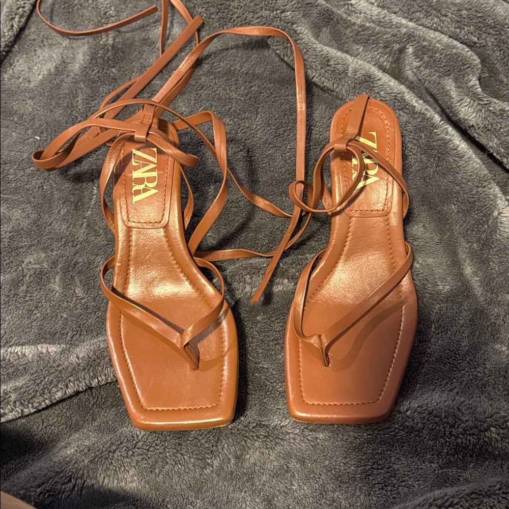 DONATING 4/30 Zara Women's dark pink mauve kitten Heels sandals 37 7 - Picture 3 of 4